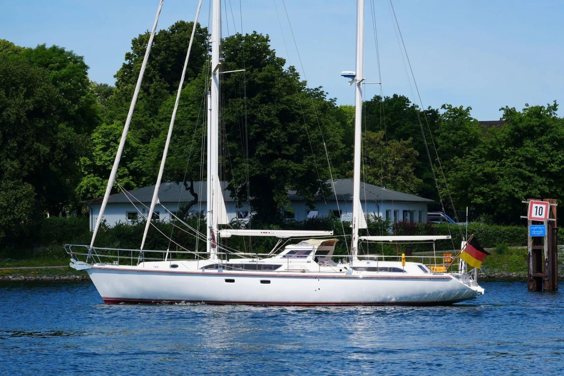 Photograph of the Amel 54