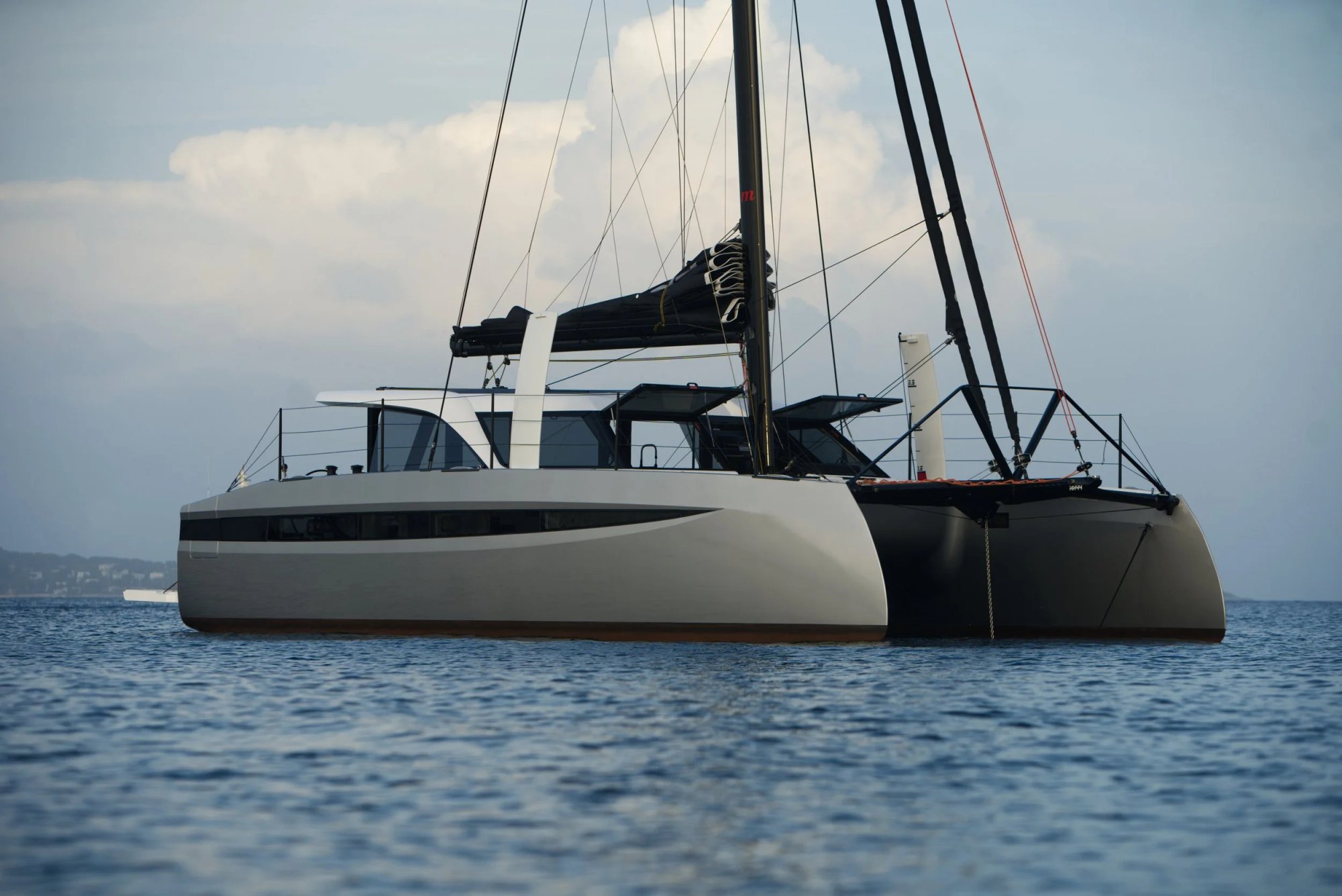Photograph of the HH44